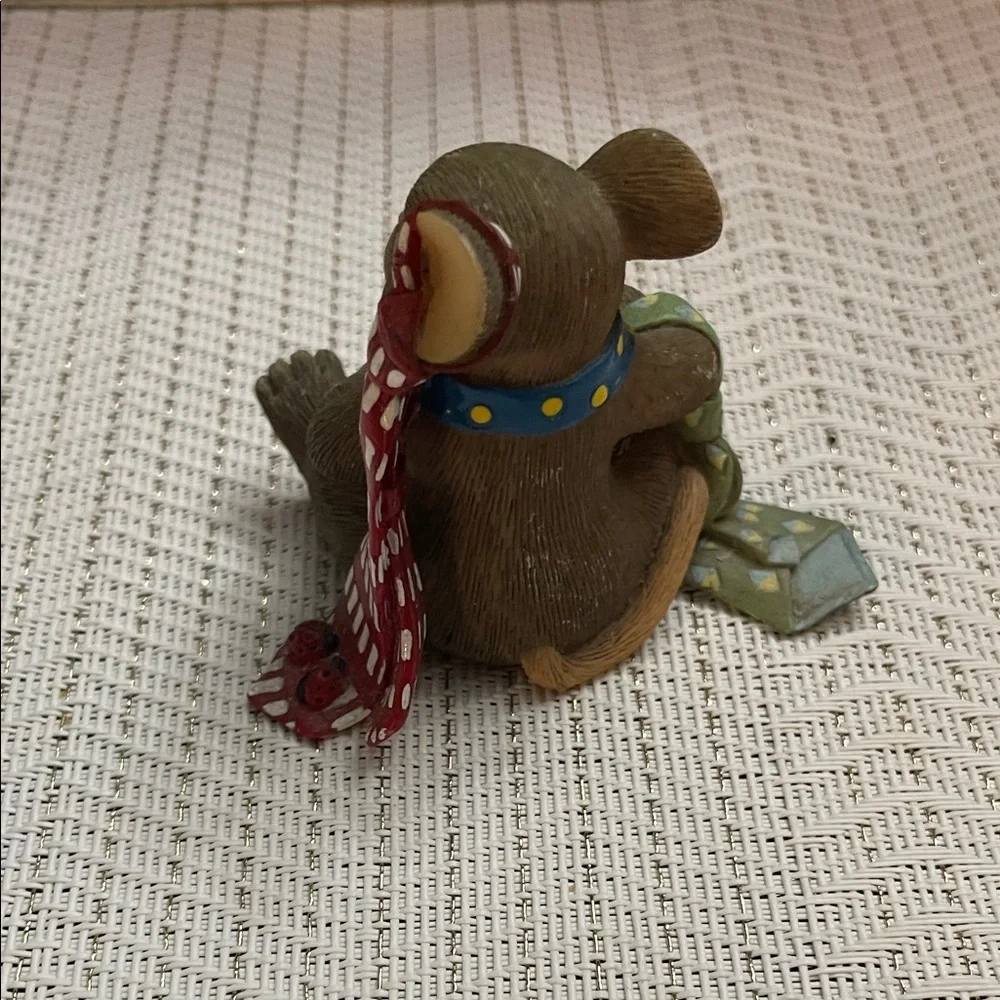 Charming Tails Collection Special Tie-Dings for a Special Dad Mouse Figurine.